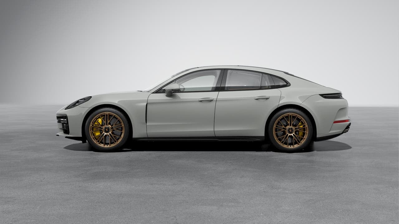 2026 Porsche Panamera Panamera GTS