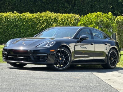 2023 Porsche Panamera Platinum Edition
