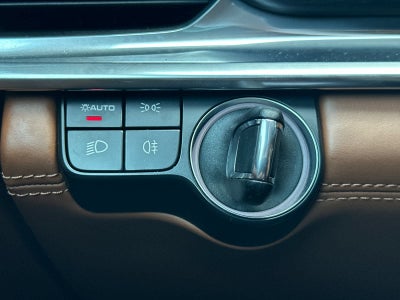 2023 Porsche Panamera Platinum Edition