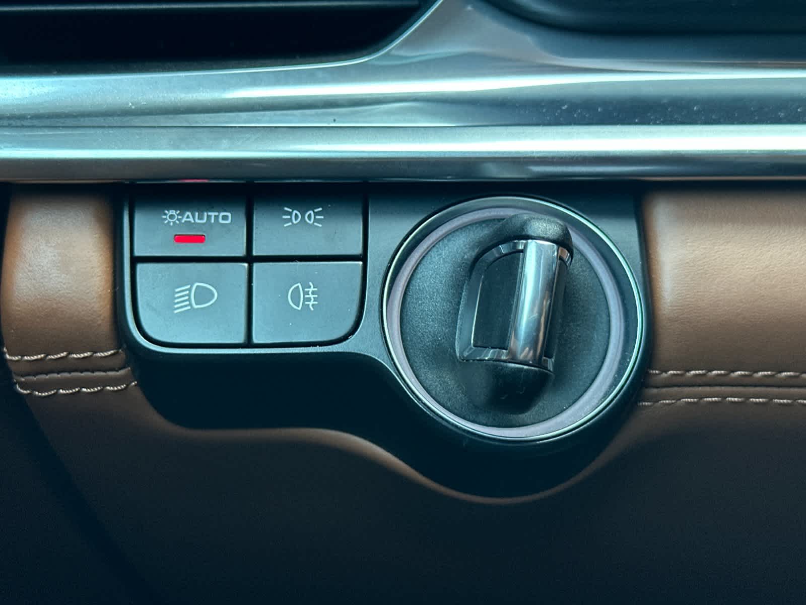 2023 Porsche Panamera Platinum Edition