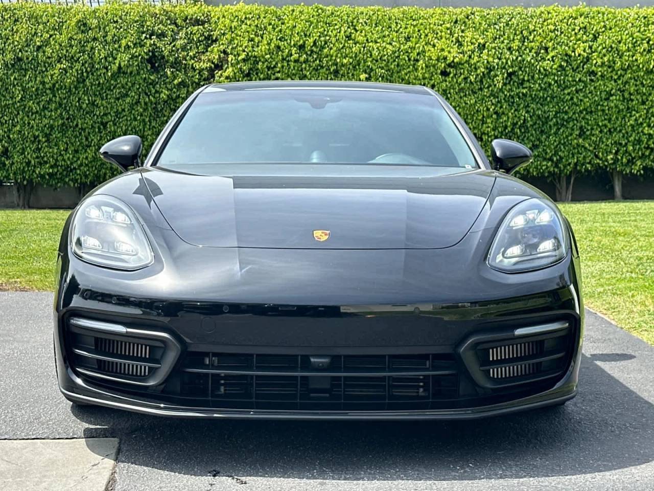 2022 Porsche Panamera Platinum Edition