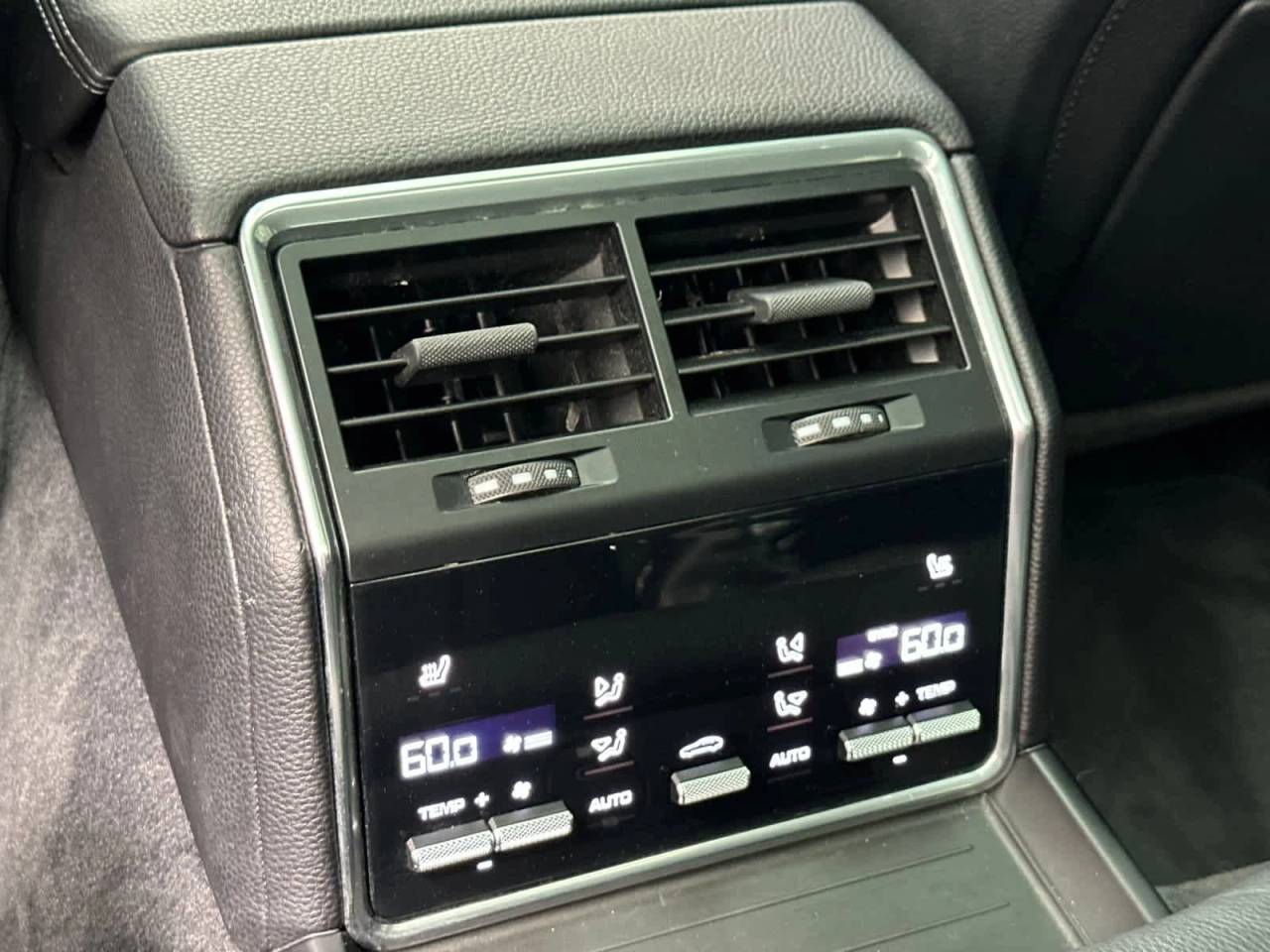 2022 Porsche Panamera Platinum Edition