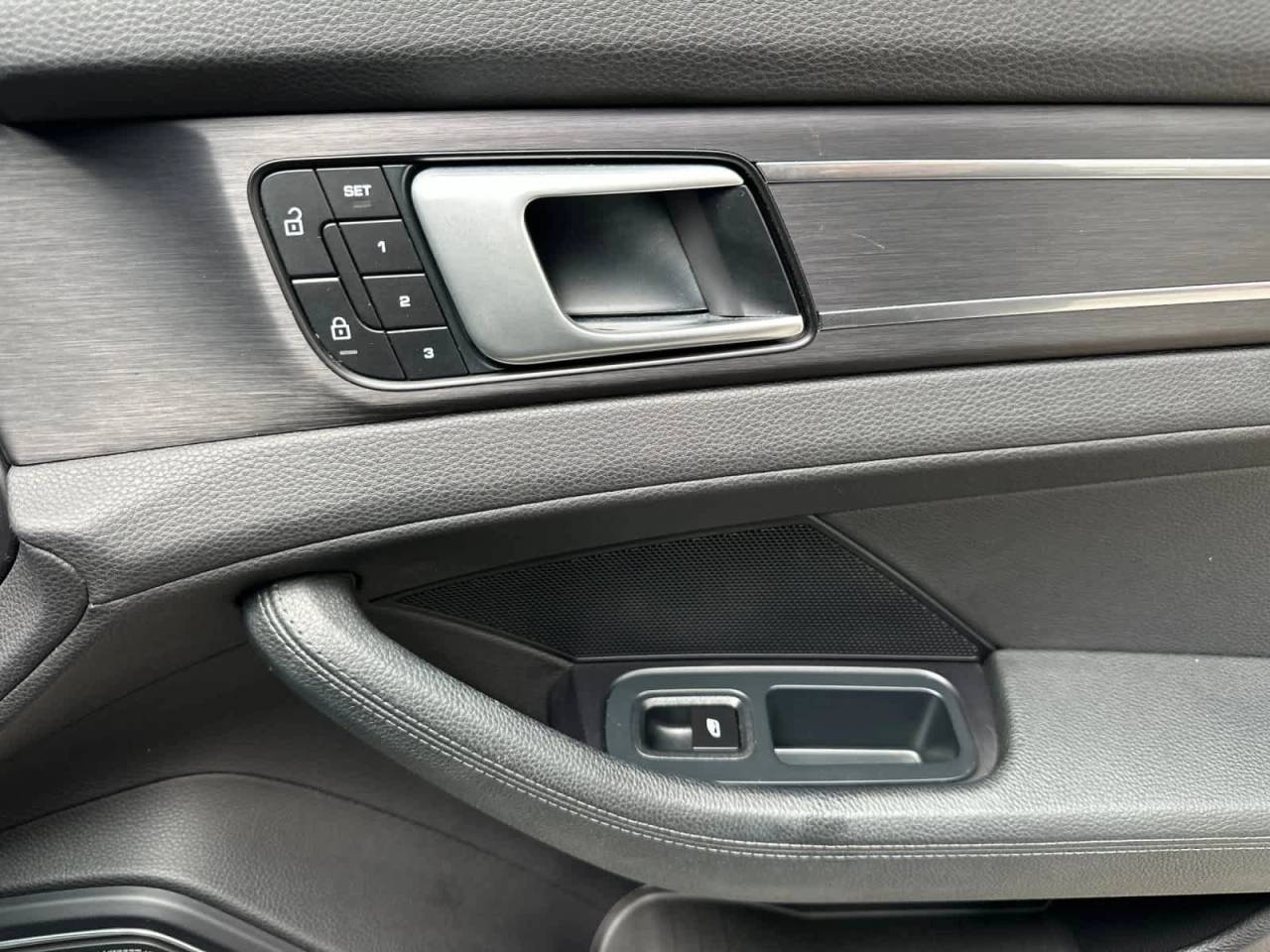 2022 Porsche Panamera Platinum Edition