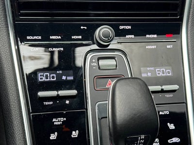 2022 Porsche Panamera Platinum Edition