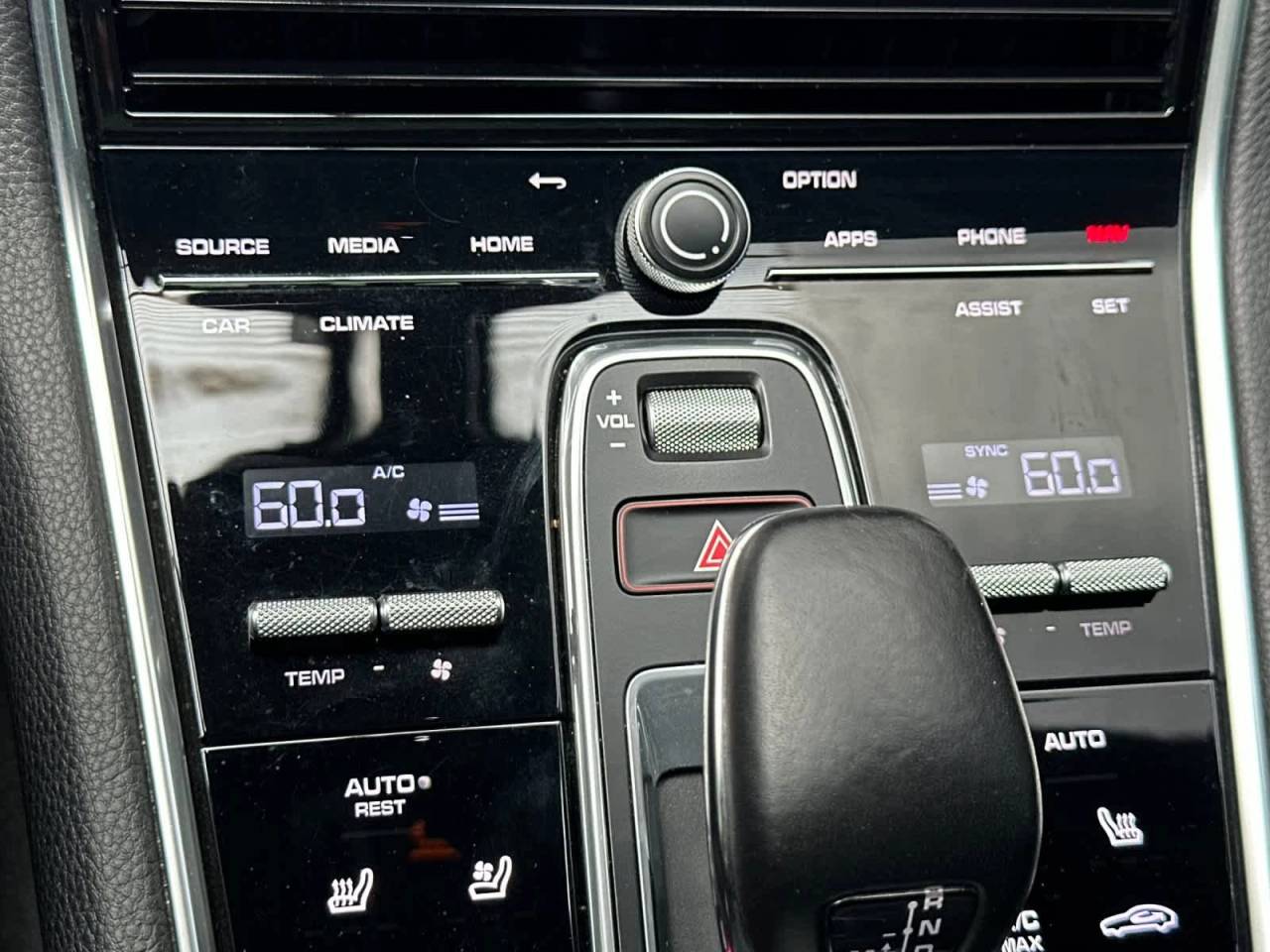 2022 Porsche Panamera Platinum Edition