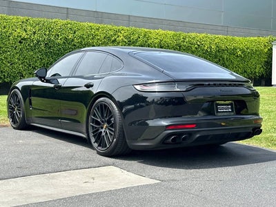 2022 Porsche Panamera Platinum Edition