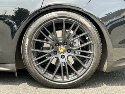 2022 Porsche Panamera Platinum Edition