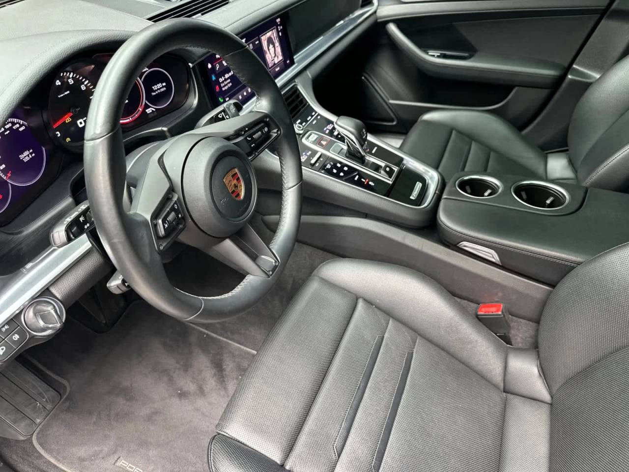 2022 Porsche Panamera Platinum Edition
