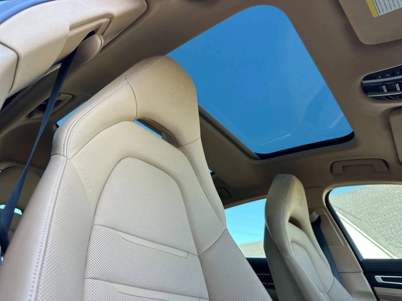 2022 Porsche Panamera Platinum Edition