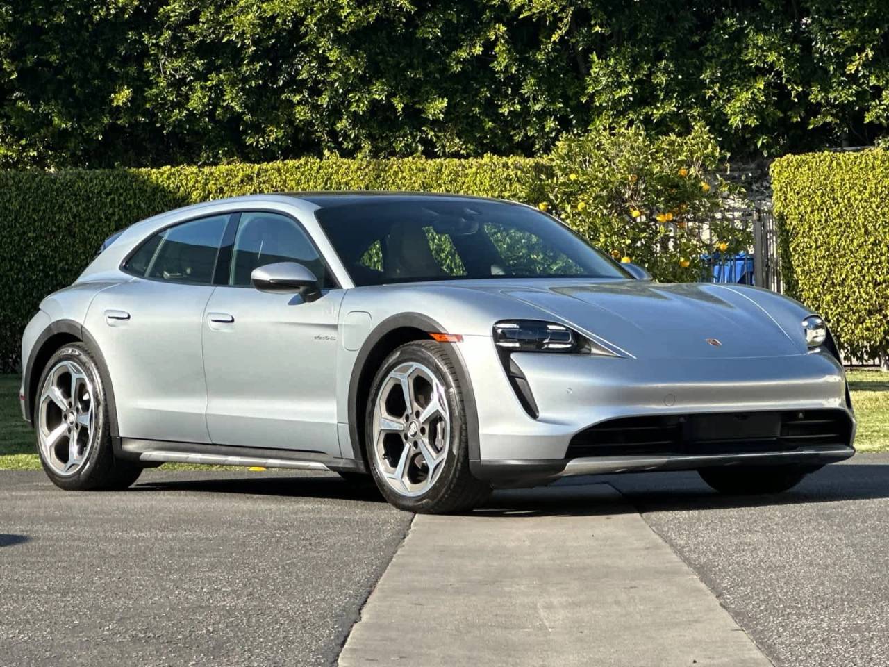 2024 Porsche Taycan 4