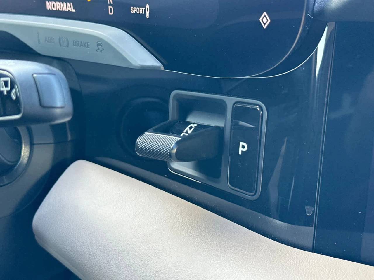 2024 Porsche Taycan 4