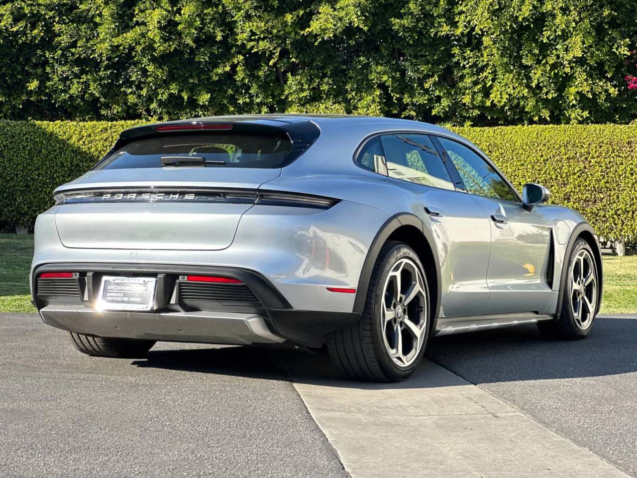 2024 Porsche Taycan 4