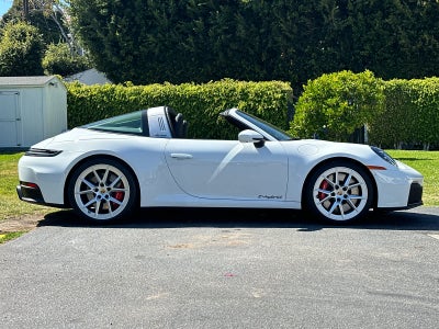 2026 Porsche 911 Targa 4 GTS