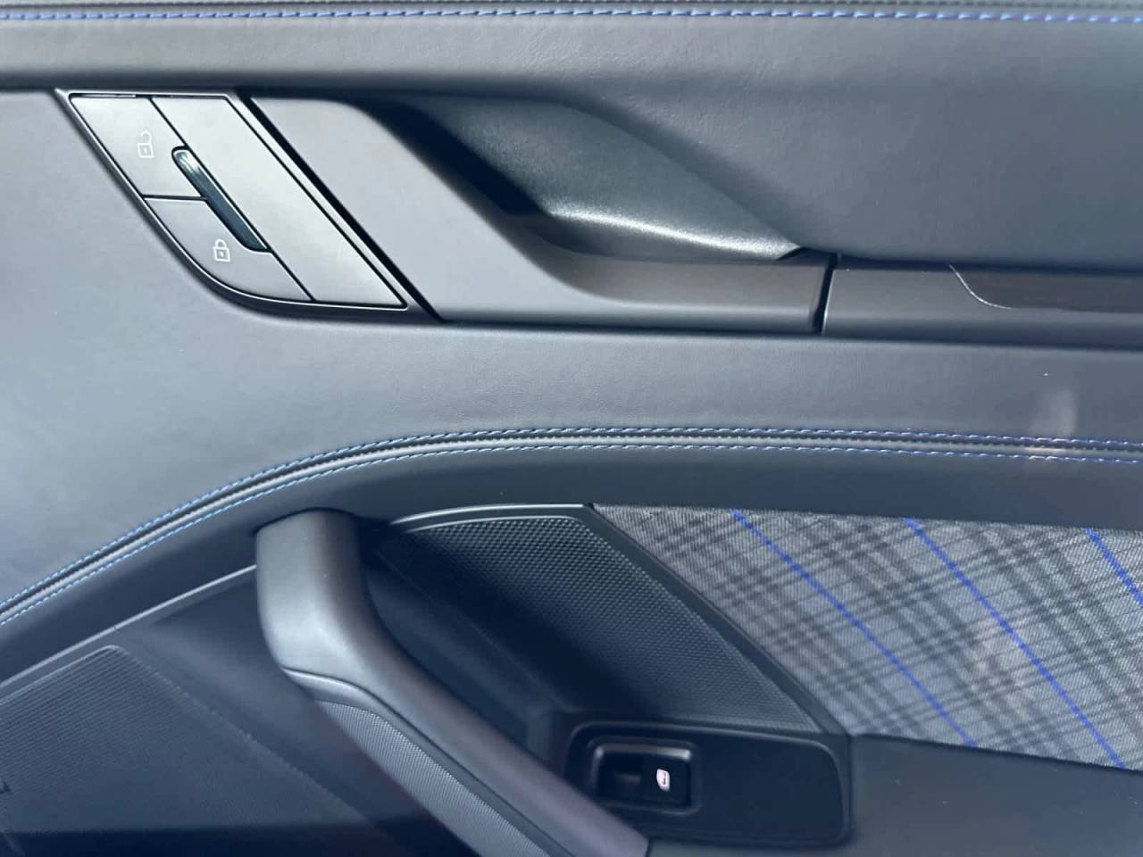 2026 Porsche 911 Carrera T Cabriolet