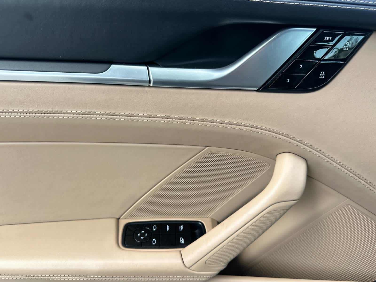 2020 Porsche 911 Carrera S Cabriolet