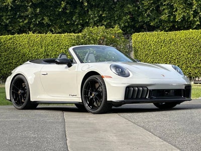 2026 Porsche 911 Carrera 4 GTS