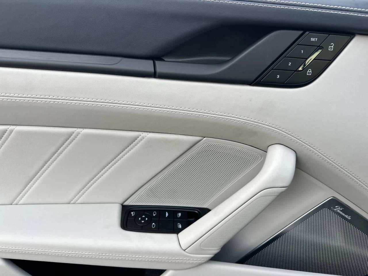 2026 Porsche 911 Carrera 4 GTS