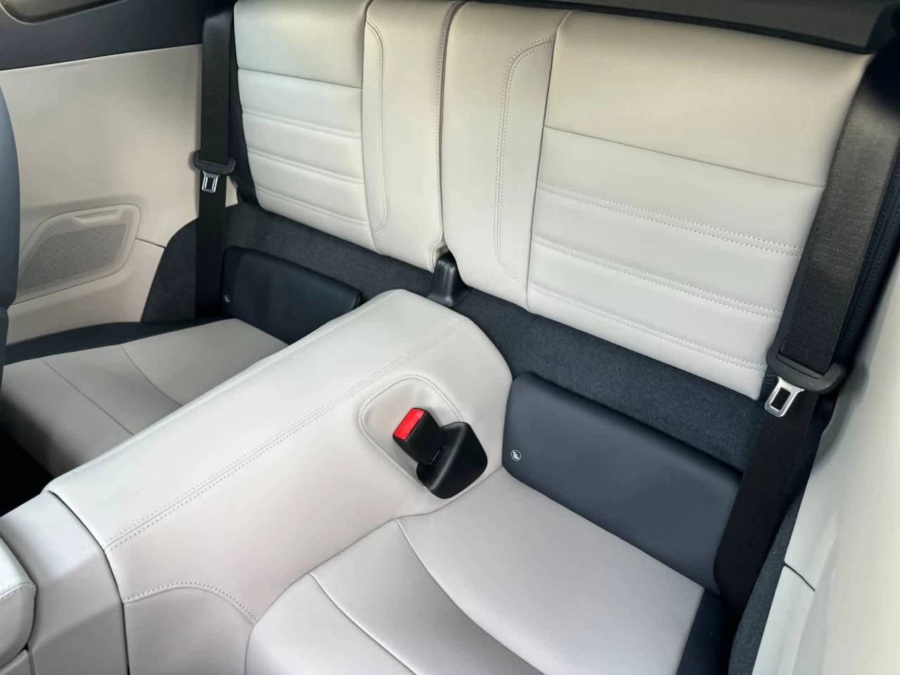 2026 Porsche 911 Carrera 4 GTS