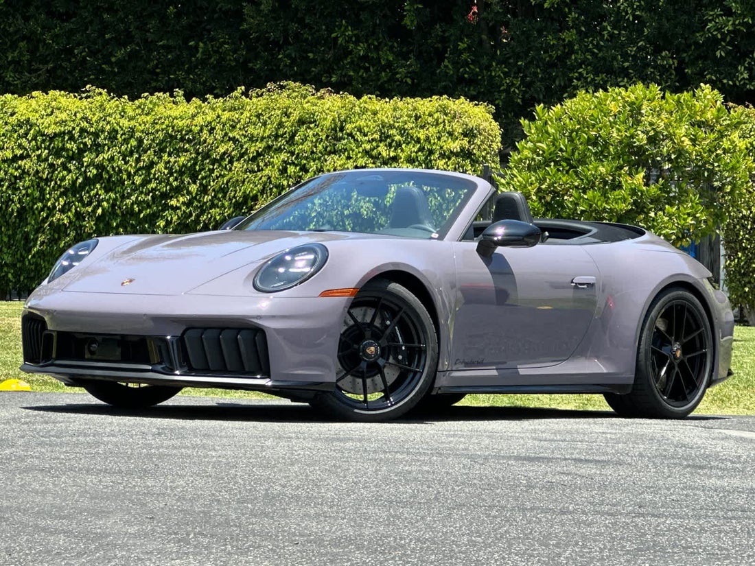 2026 Porsche 911 Carrera GTS Cabriolet