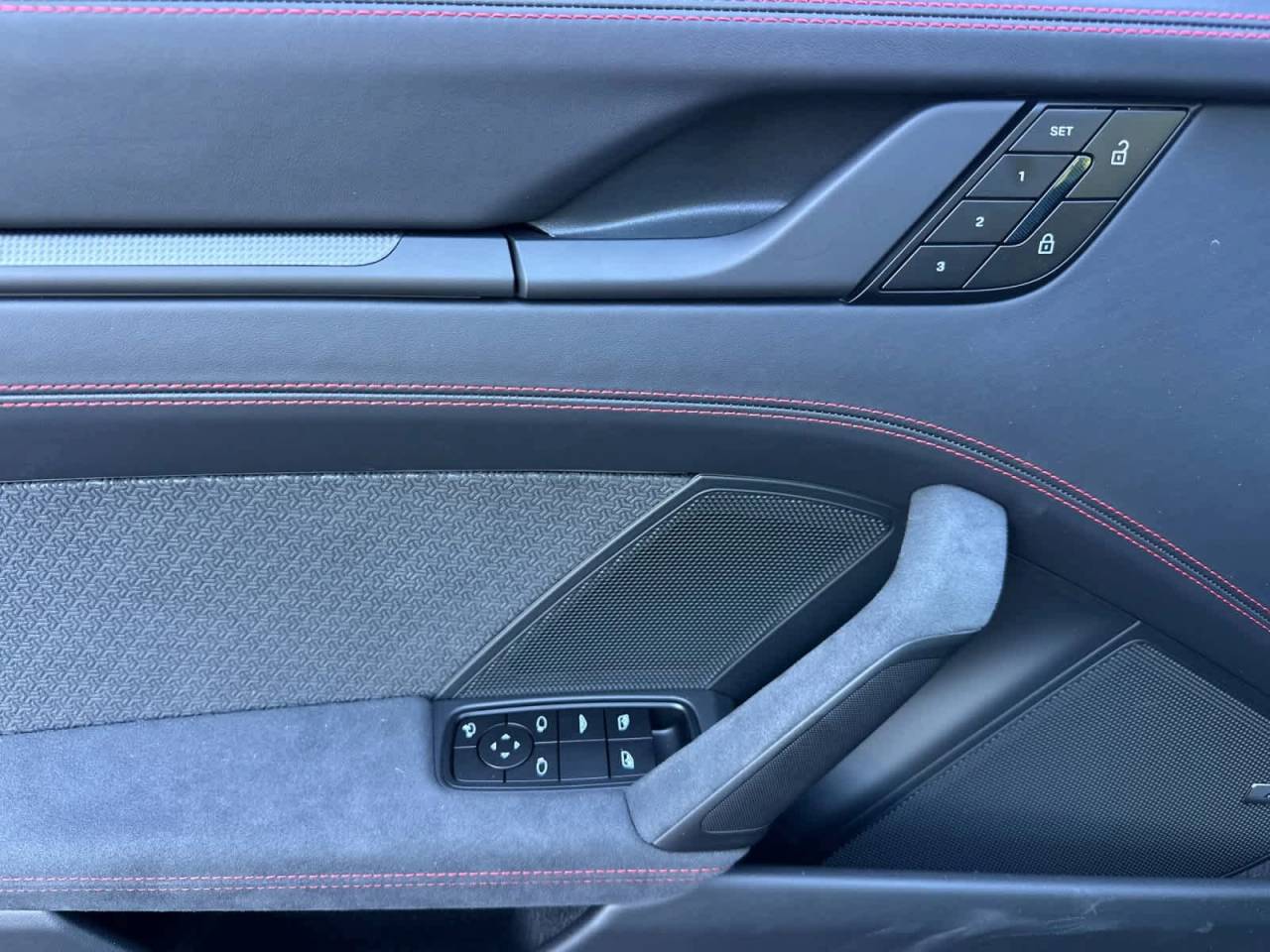 2026 Porsche 911 Carrera GTS Cabriolet