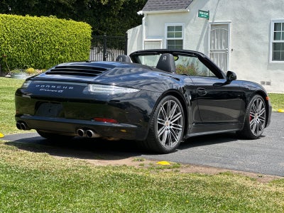 2015 Porsche 911 Carrera 4S