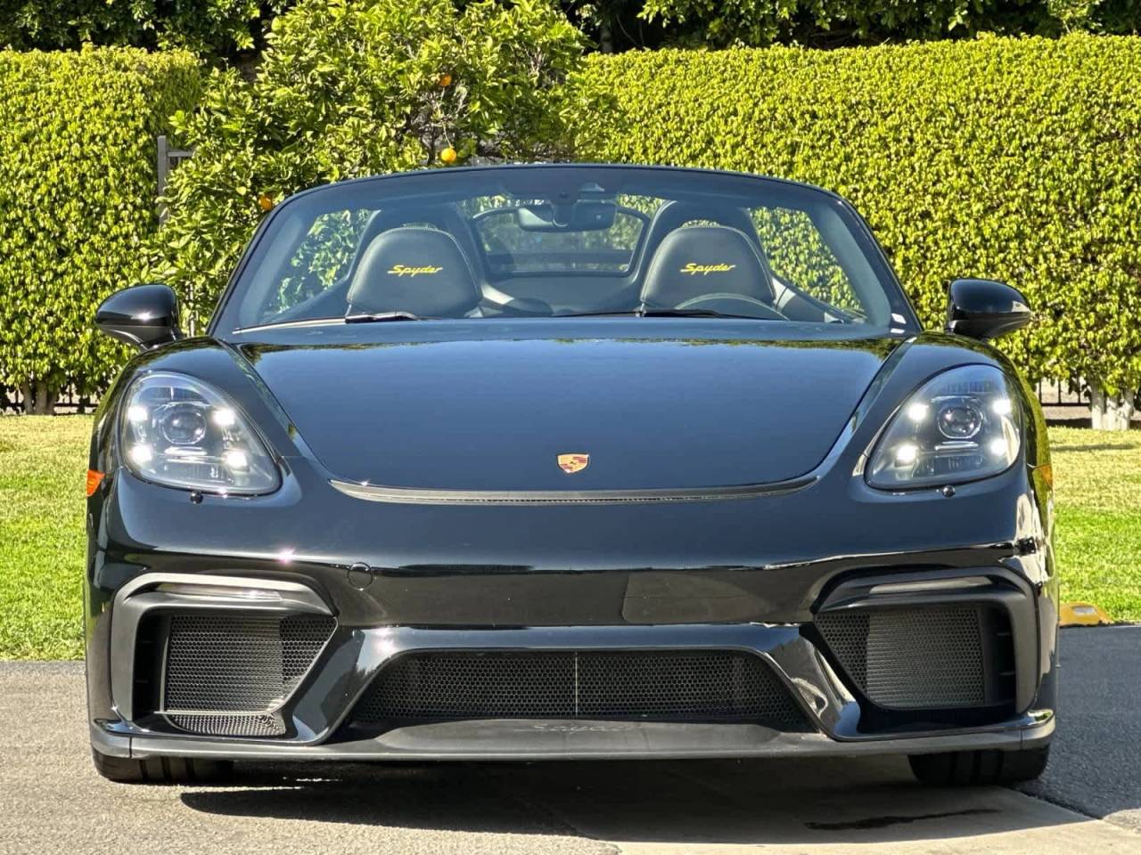 2022 Porsche 718 Spyder Roadster