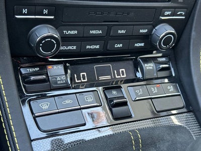 2022 Porsche 718 Spyder Roadster