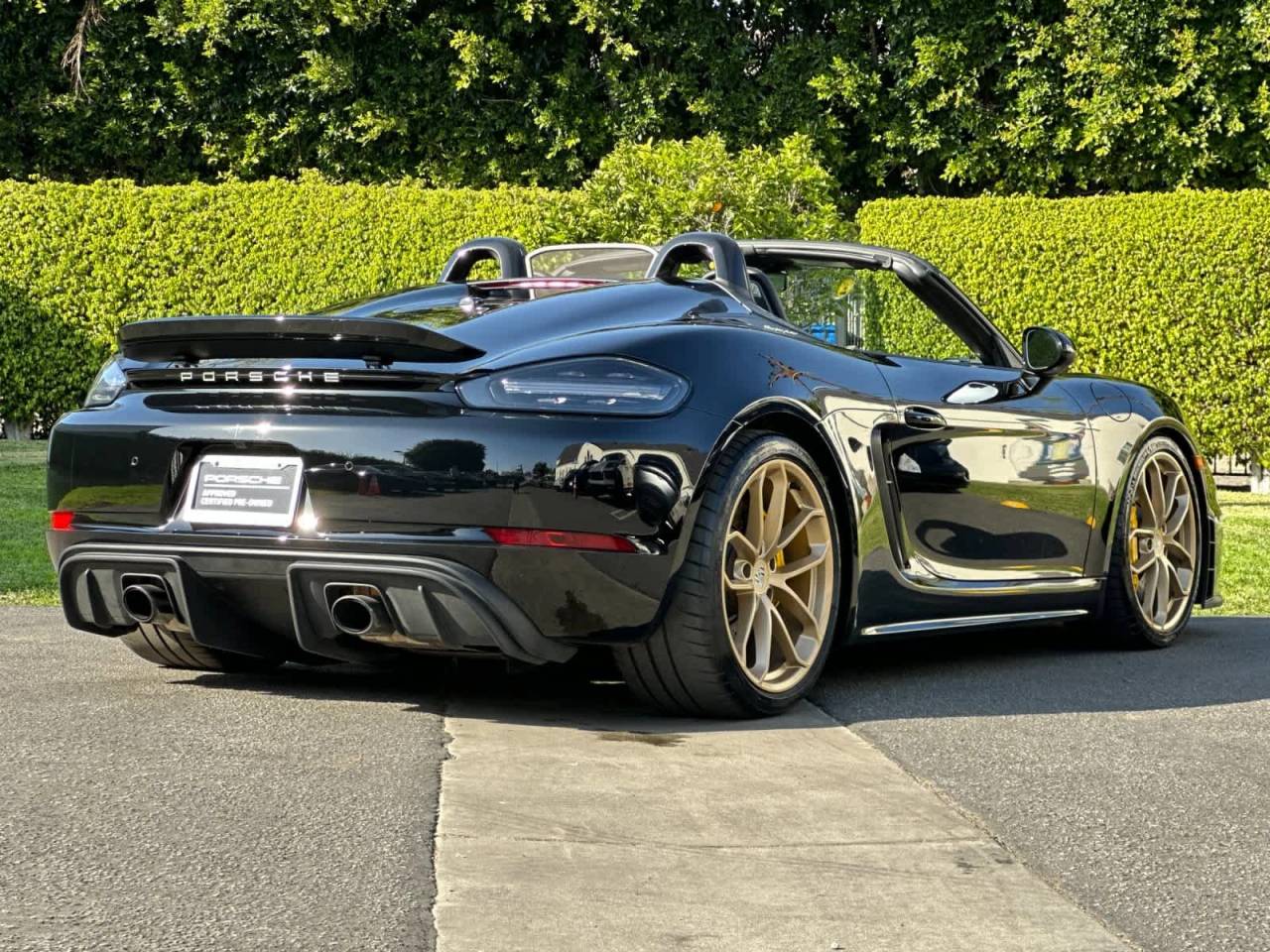 2022 Porsche 718 Spyder Roadster