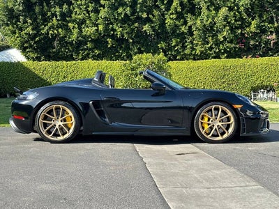 2022 Porsche 718 Spyder Roadster