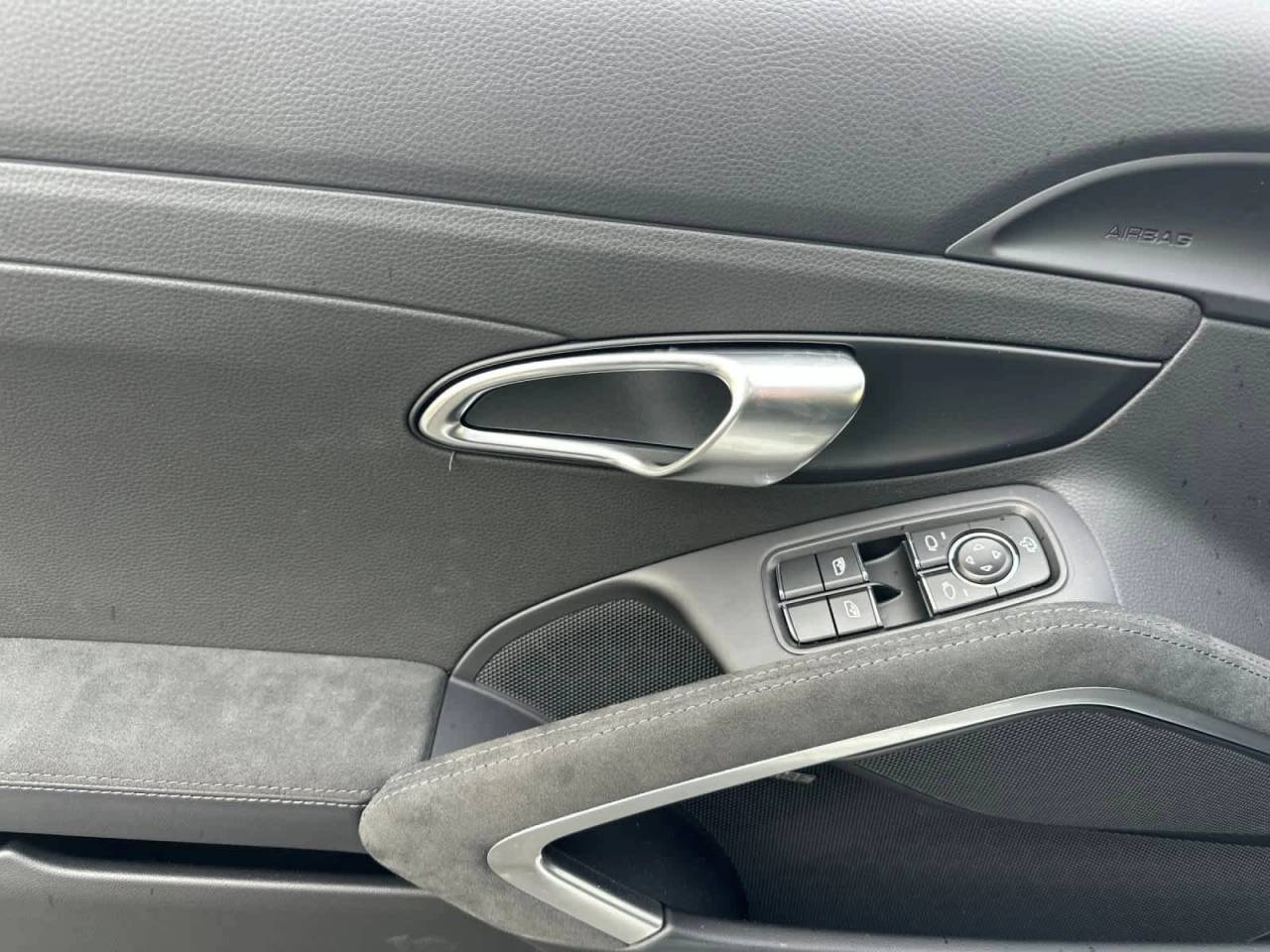 2025 Porsche 718 Boxster GTS 4.0