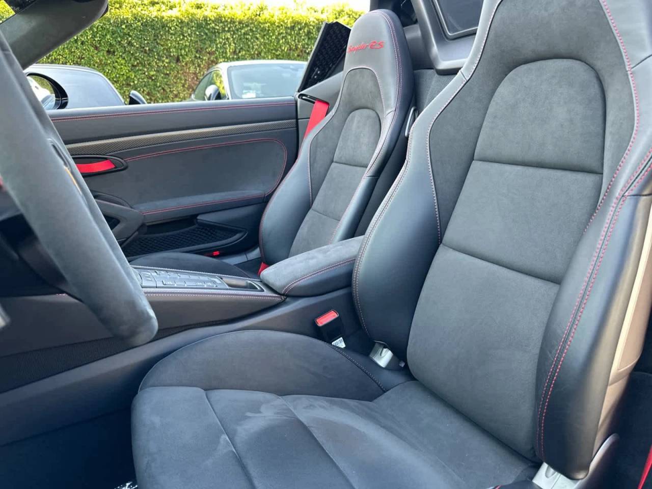 2025 Porsche 718 Spyder RS