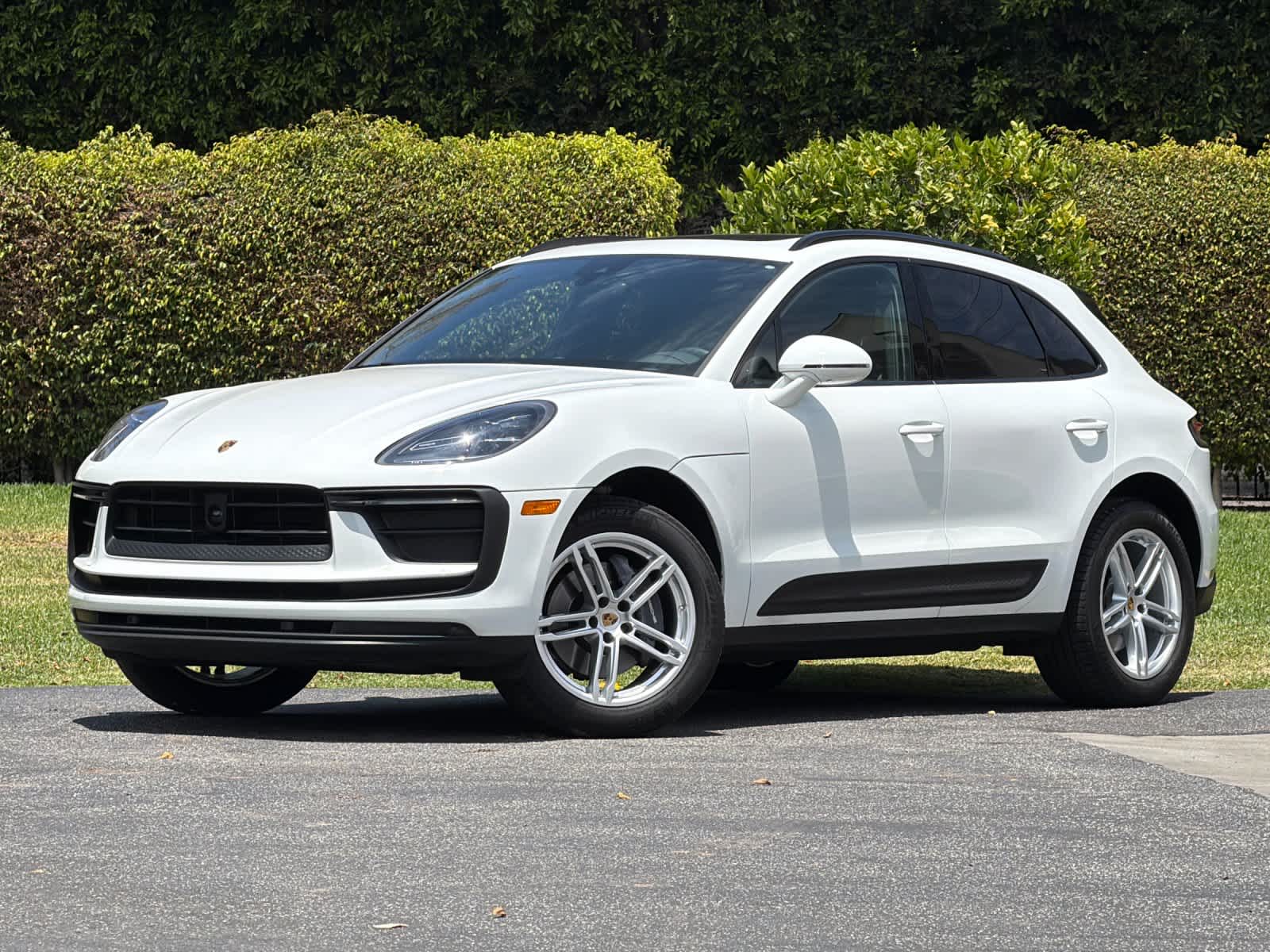 2023 Porsche Macan Macan (MY23)