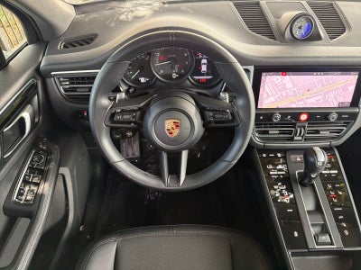 2023 Porsche Macan Macan (MY23)