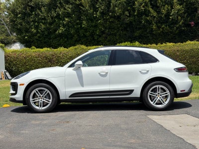 2023 Porsche Macan Macan (MY23)