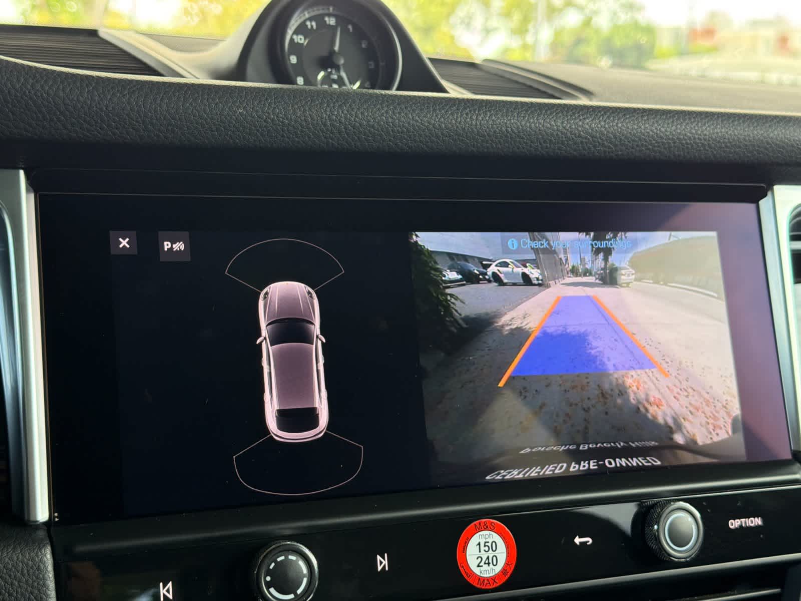 2023 Porsche Macan Macan (MY23)