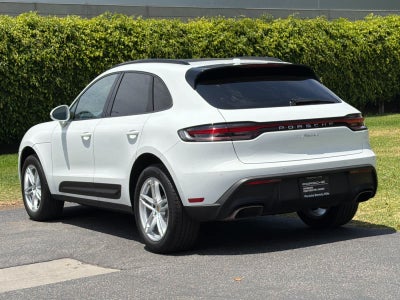 2023 Porsche Macan Macan (MY23)