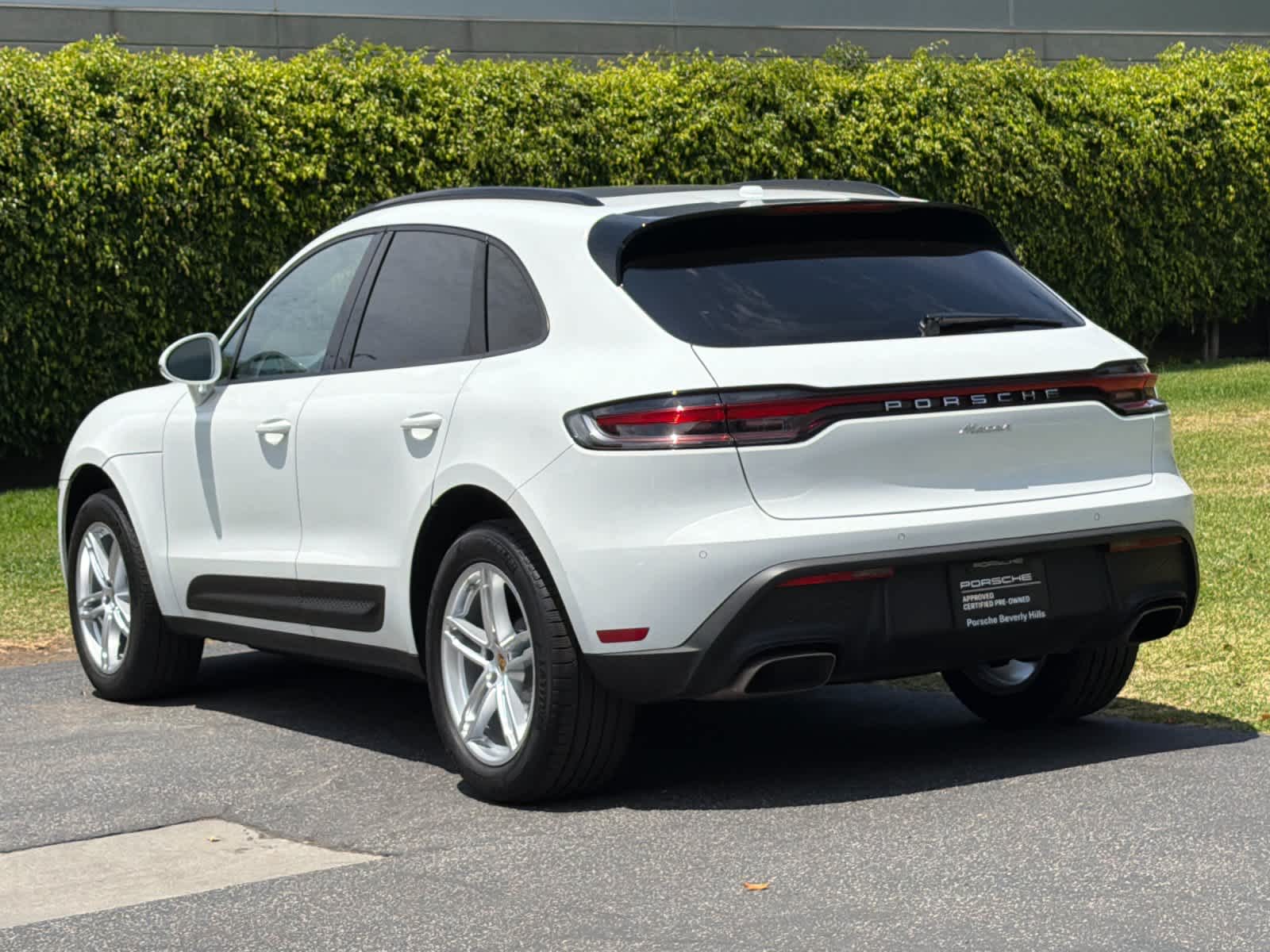 2023 Porsche Macan Macan (MY23)