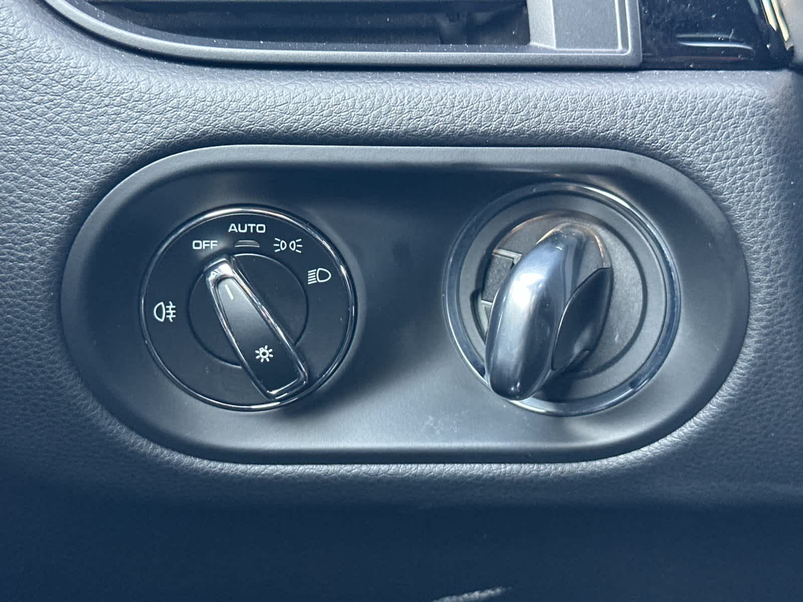 2024 Porsche Macan AWD