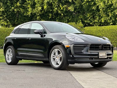 2025 Porsche Macan AWD