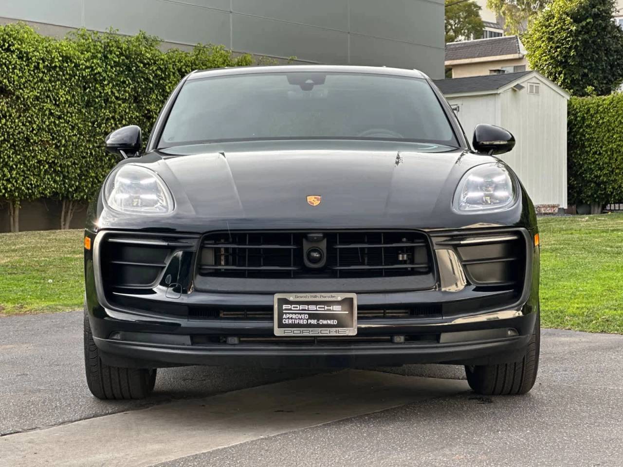 2025 Porsche Macan AWD