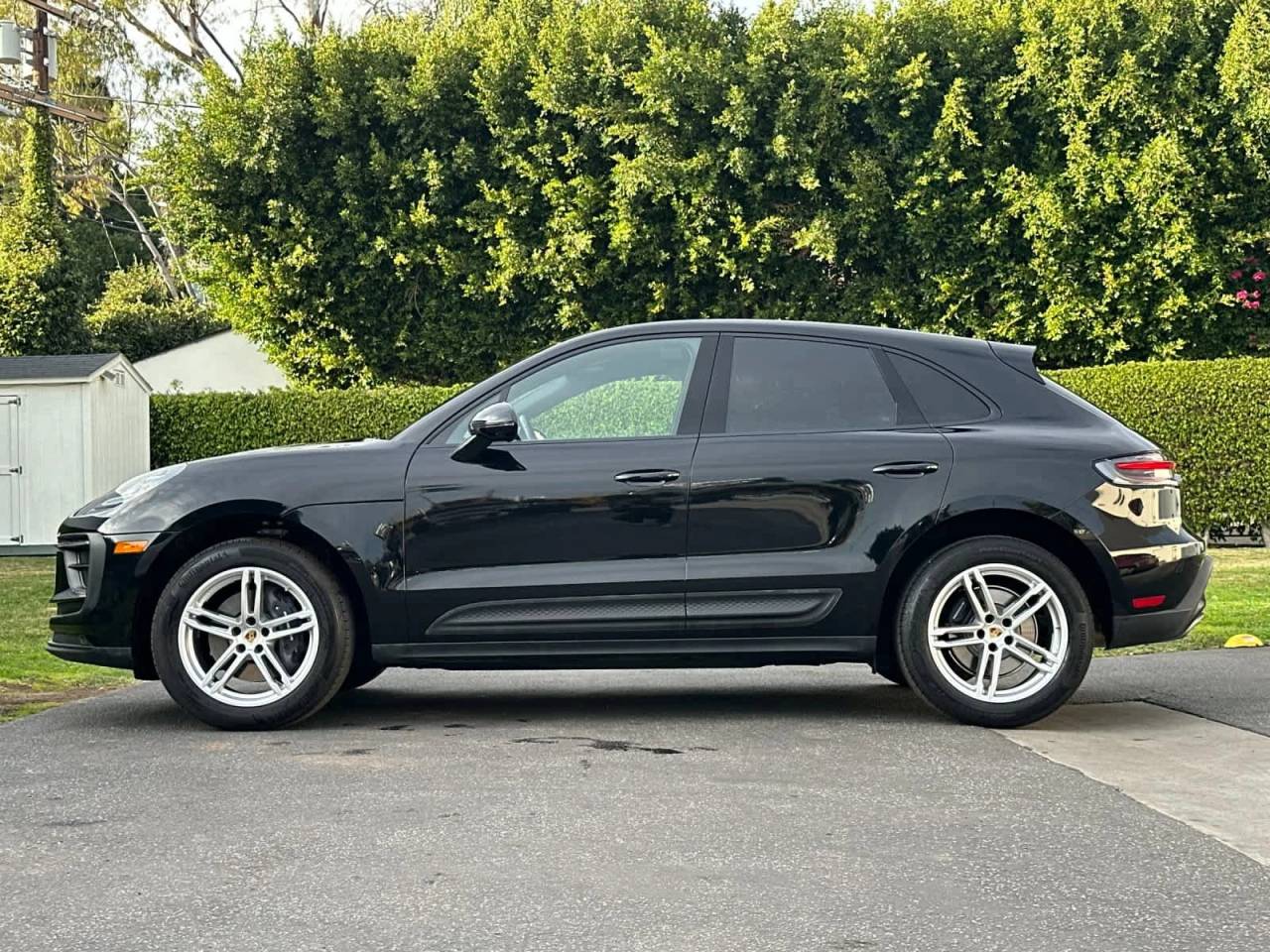 2025 Porsche Macan AWD
