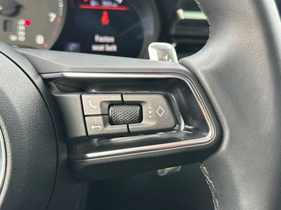 2025 Porsche Macan AWD