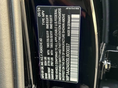 2025 Porsche Macan AWD