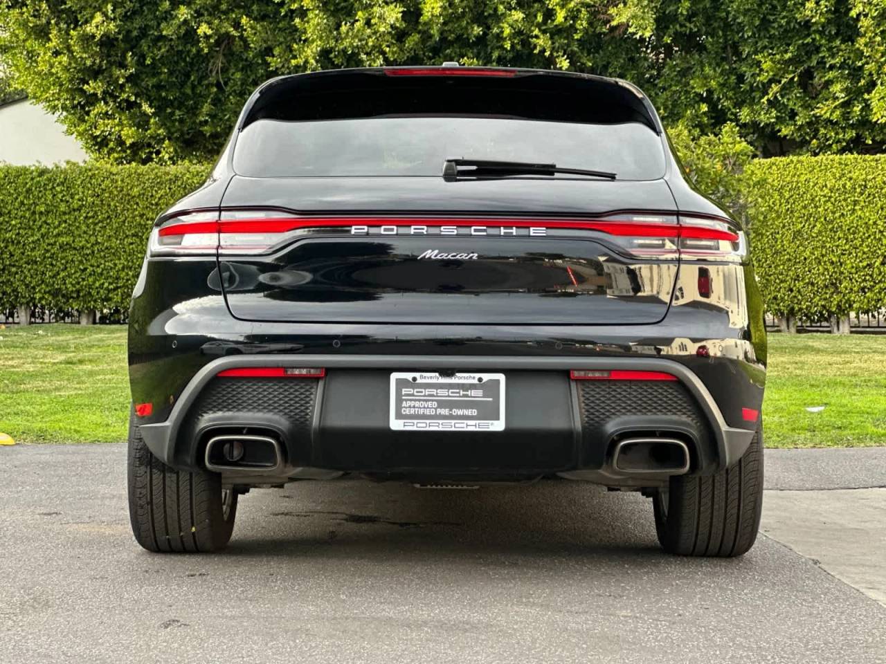 2025 Porsche Macan AWD