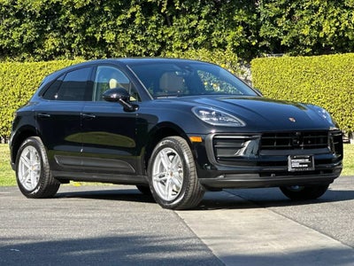 2025 Porsche Macan AWD