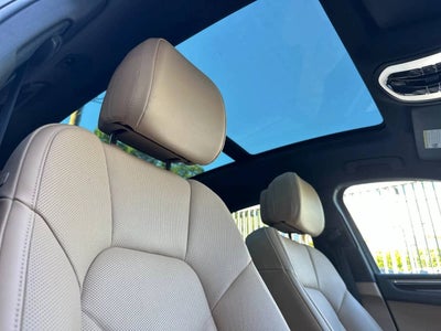 2025 Porsche Macan AWD