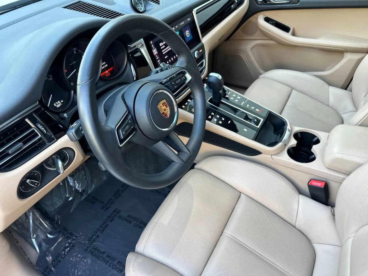 2025 Porsche Macan AWD