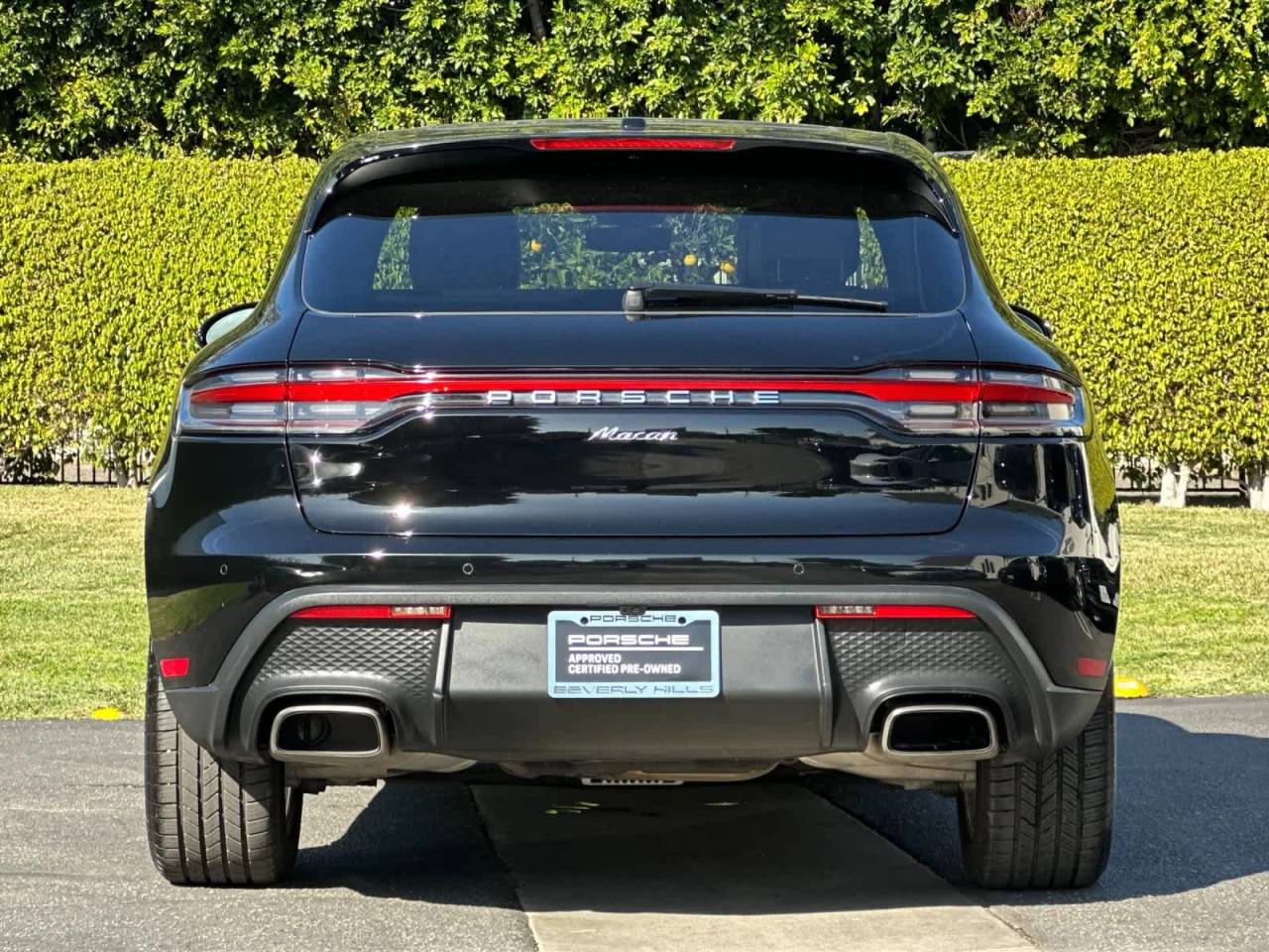 2025 Porsche Macan AWD