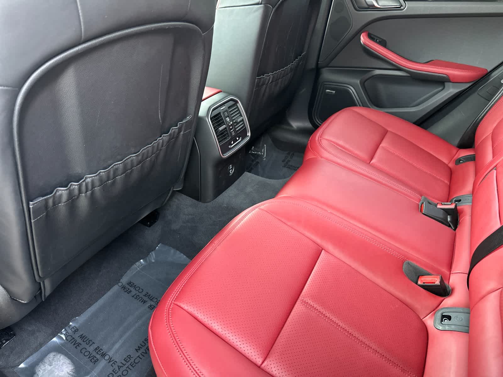 2025 Porsche Macan Macan