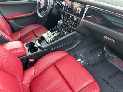 2025 Porsche Macan Macan